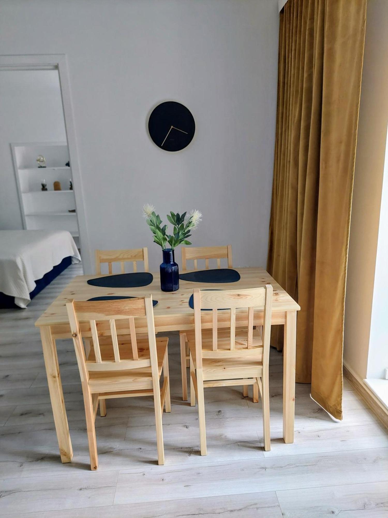 Apple Inn Warsaw Ngoại thất bức ảnh