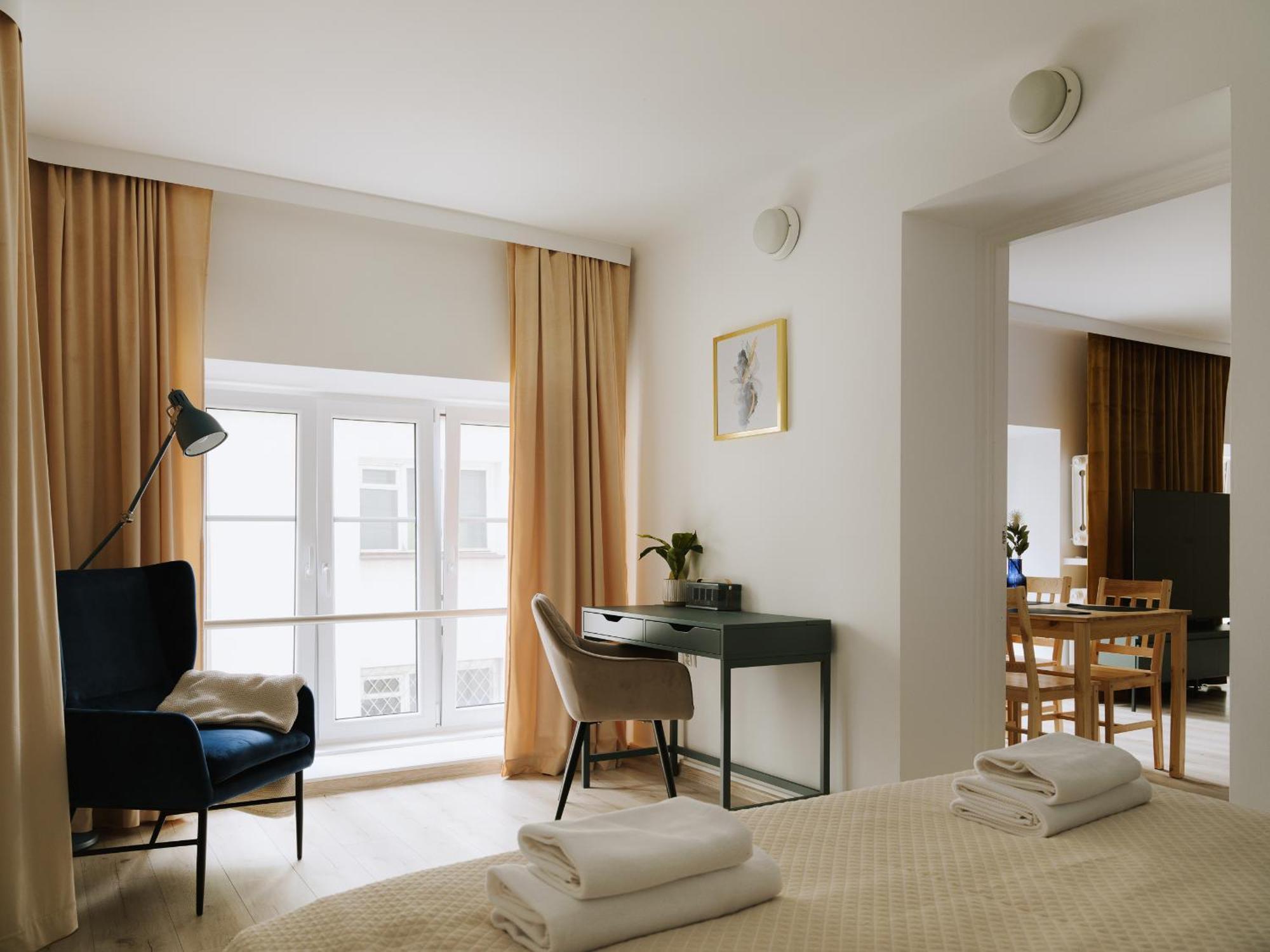 Apple Inn Warsaw Ngoại thất bức ảnh