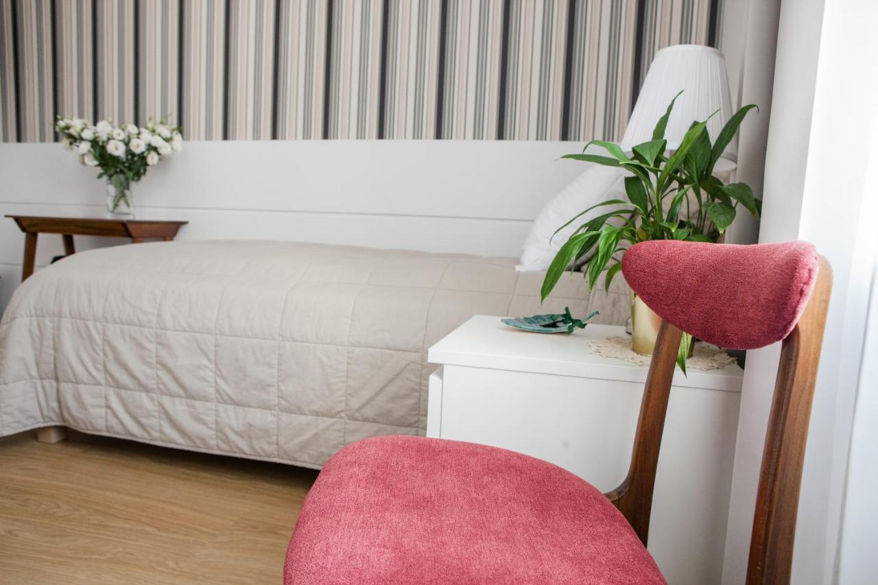 Apple Inn Warsaw Ngoại thất bức ảnh