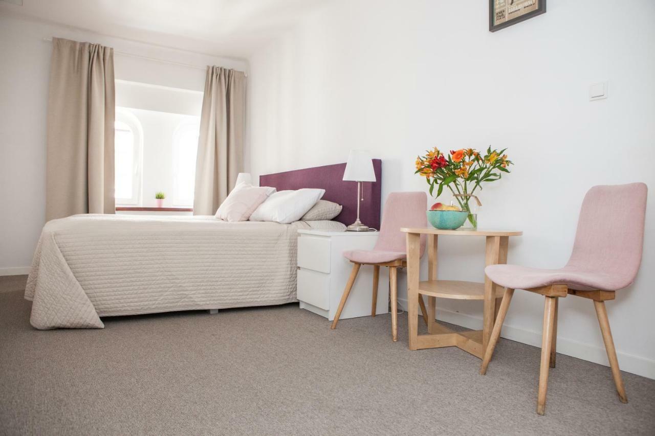 Apple Inn Warsaw Ngoại thất bức ảnh